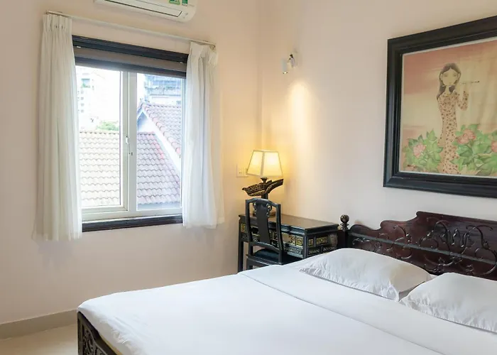 Hue Nino Hotel